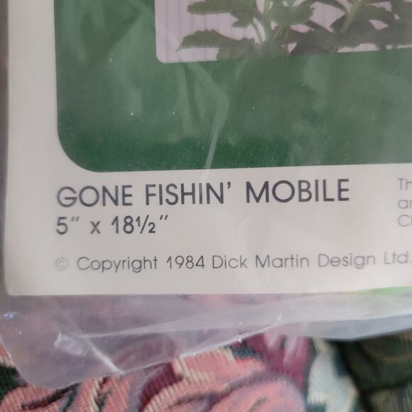 Leisure Arts Canvas Capers Gone Fishin' Mobile 3D #134 Needlepoint Kit Plastic - Picture 3 of 4